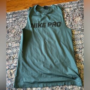Nike Pro tank Small